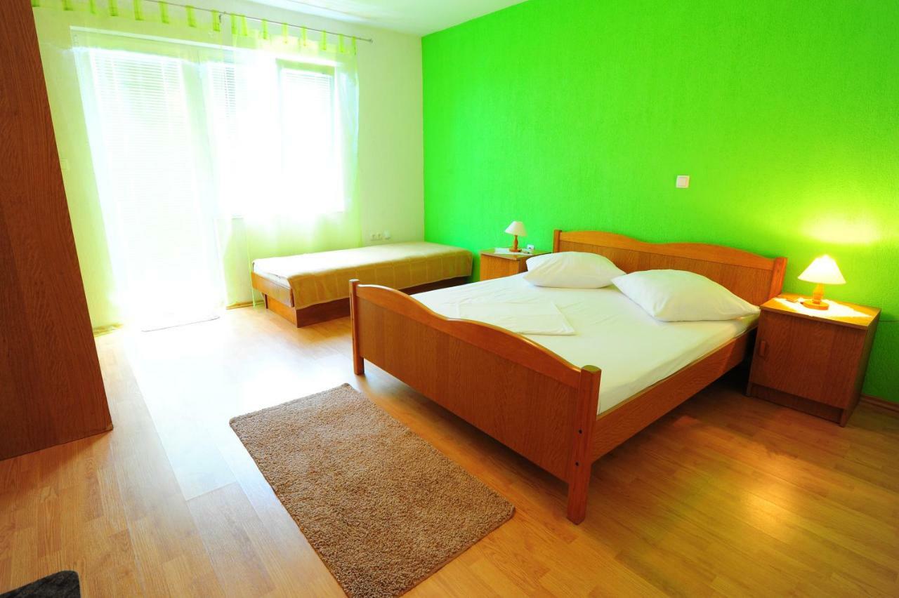 Apartmani Margeta Rab Town Exteriör bild