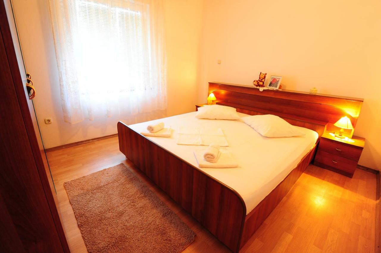 Apartmani Margeta Rab Town Exteriör bild